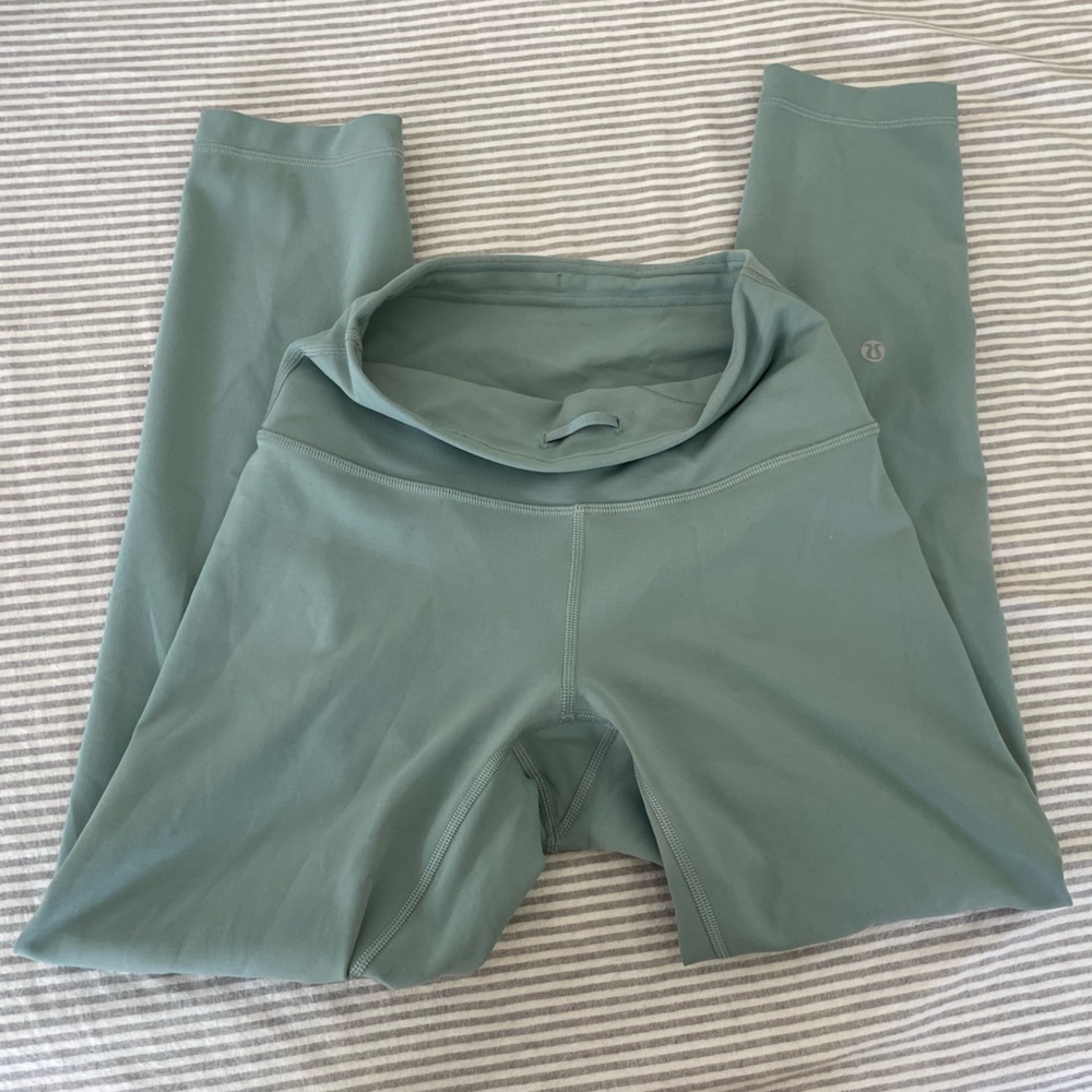 Lululemon Wunder Train Contour Fit HR Crop 23”